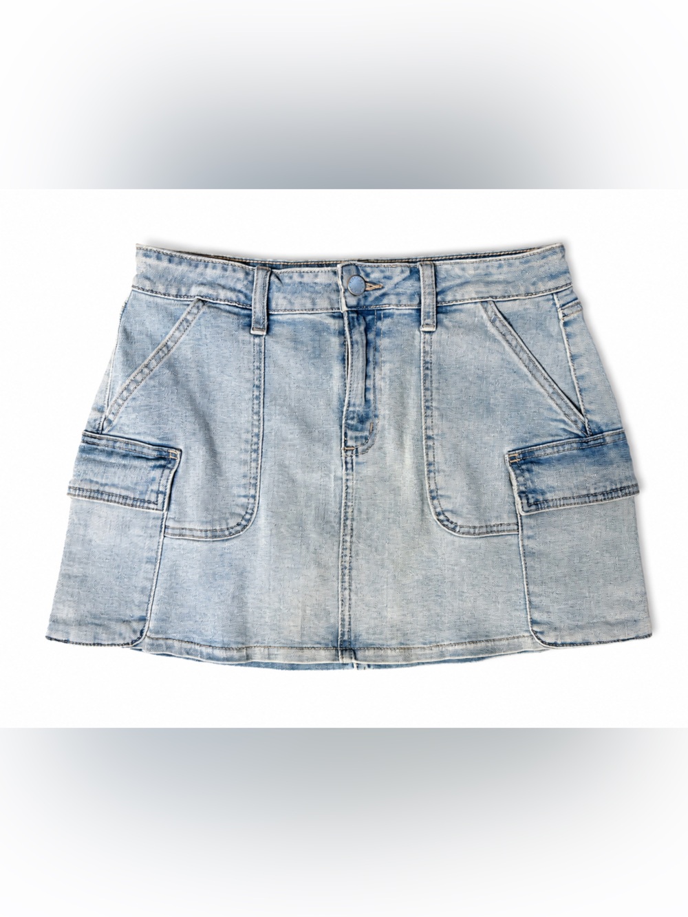 NWT JUST USA Denim Cargo Mini Skirt Light Wash, Size Medium